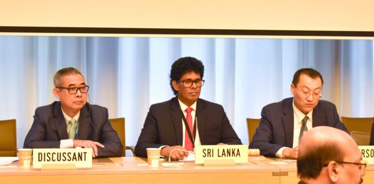 ස්විට්සර්ලන්තයේ ජිනීවා නුවරදී පැවැත්වෙන ලෝක වෙළෙඳ සංවිධානයේ (WTO) පළමු සැසි වාරය .