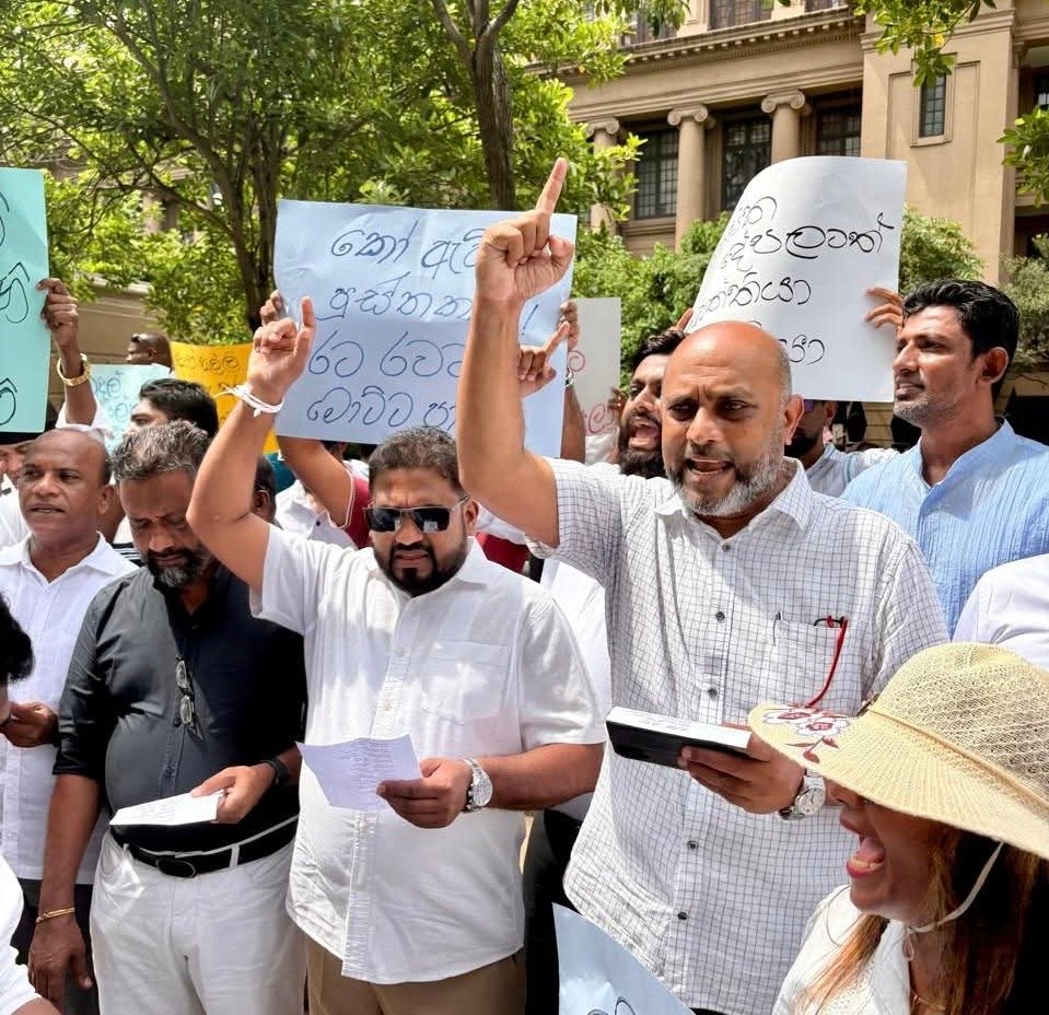 පාලකයින්ගේ මූල්‍ය අසමත්භාවයට එරෙහිව ජනතාව දැනුවත් කිරීම ….